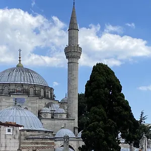 Zeyn ***** Istambul