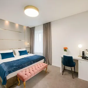 Flos Luxury 4*, Split Croacia