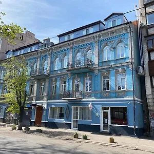 https://dudman-podil-apartment.hotels-of-kiev.com